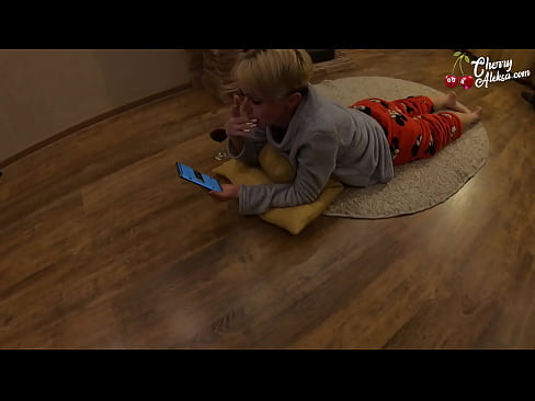 ❤️ 瘋狂的金發女郎吸吮巨大的雞巴並在上面彈跳 - 肛交 ️❌ 他媽的視頻 在我們這裡 zh-tw.pornburst.ru ❌️❤